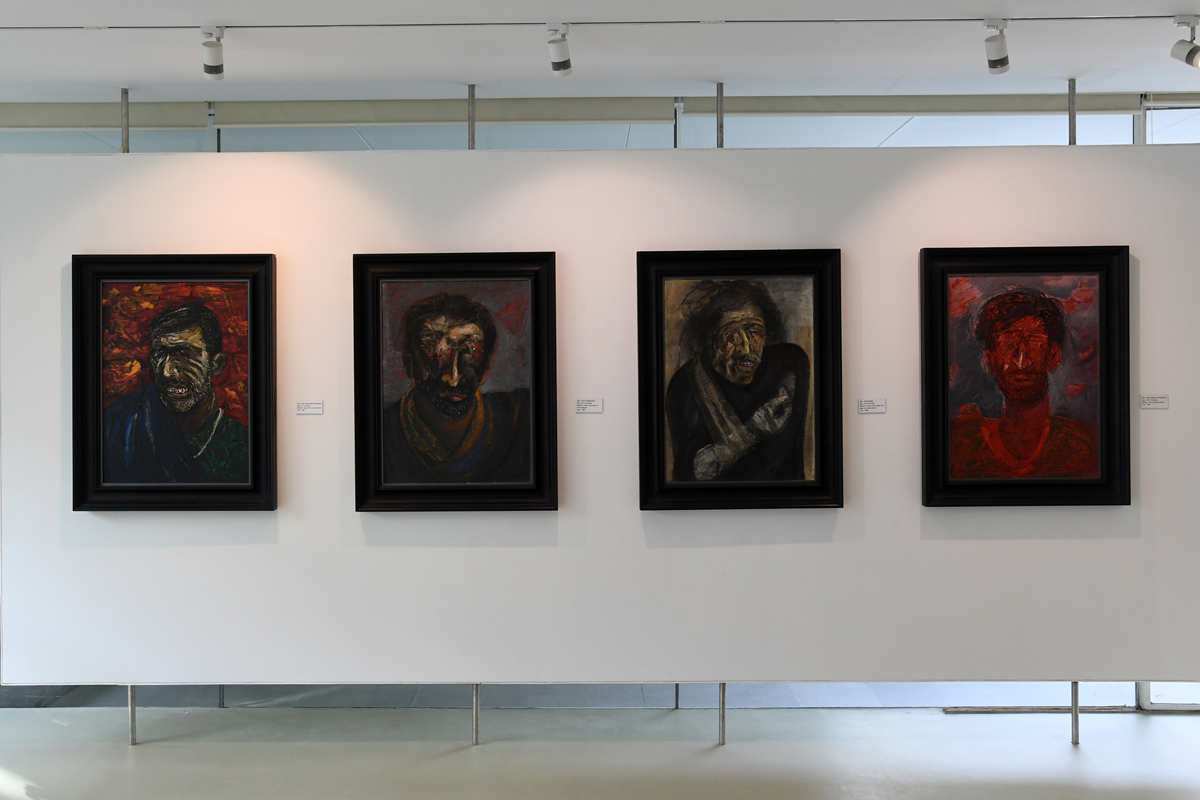 Gallery 16